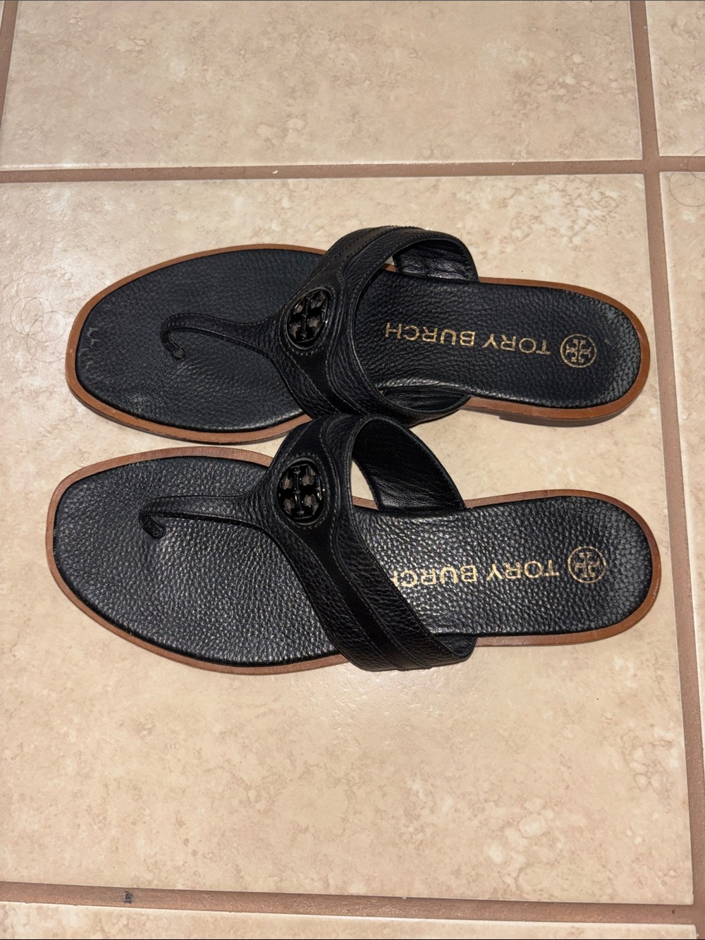 Tory Burch Black Logo Toe-Post Leather Sandals - Picture 5 of 7